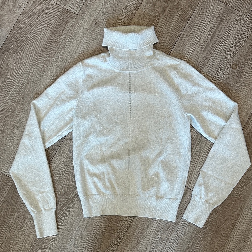 Abercrombie & Fitch Light Cream Turtleneck Sweater
